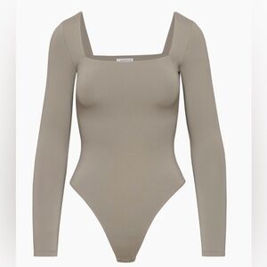 Aritzia Contour BodySuit - L - Perfect Condition